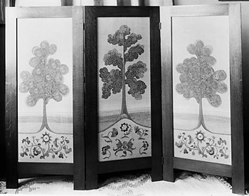 Blue and White Society folding screen 