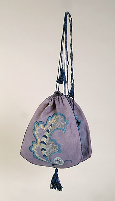 Acanthus Leaf Bag